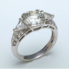 Others そのほかのブランド プラチナ ダイヤモンドリング 3.022ct/1.04ct/Pt900 ジュエリー の買取実績