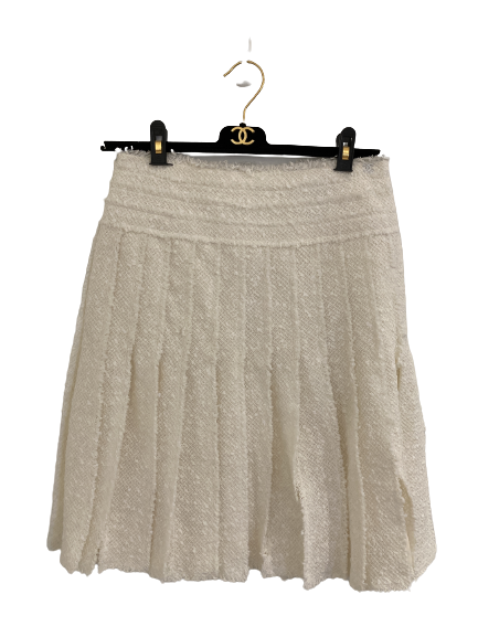CHANEL シャネル ツィードスカート ファッション・衣類 コットン/ヴィスコース/ウール ホワイトの買取実績