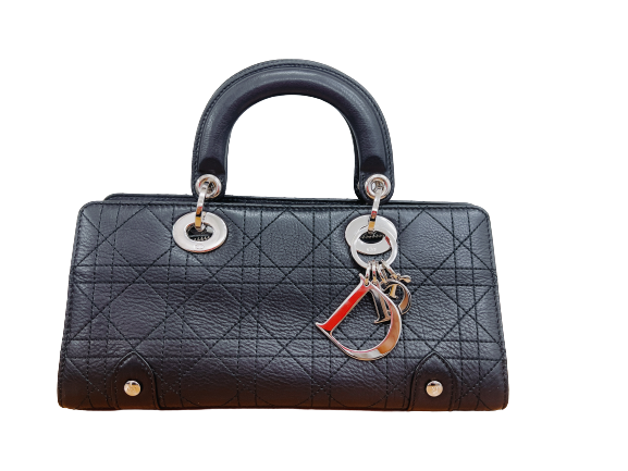 Dior クリスチャン ディオール レディーディオールハンドバッグ バッグ 09-MA-0044 レザー ブラックの買取実績