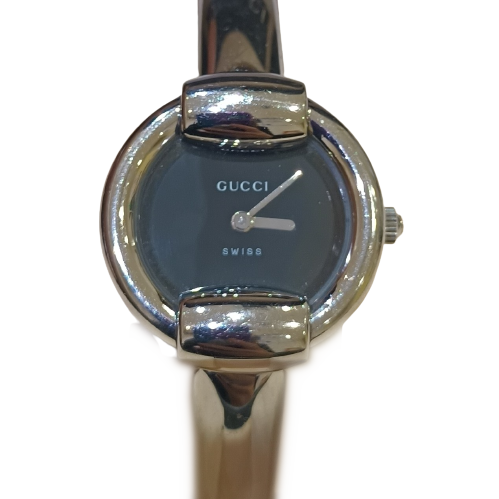 GUCCI グッチ バングルウォッチ 時計 SS 1400Lの買取実績