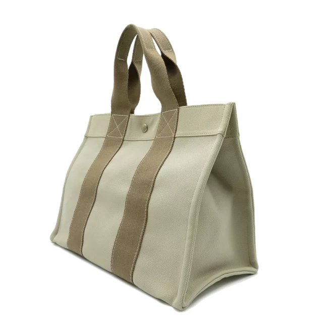 エルメス】ボラボラの定価やサイズ感・廃盤でもなお人気の理由を解説  