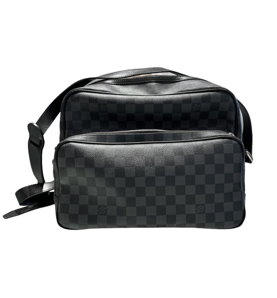 LOUIS VUITTON ルイ・ヴィトン イオ バッグ ダミエグラフィット N45252の買取実績