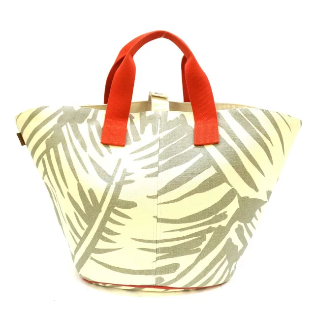 エルメス】パニエドプラージュの定価やサイズ感・使い勝手を解説  