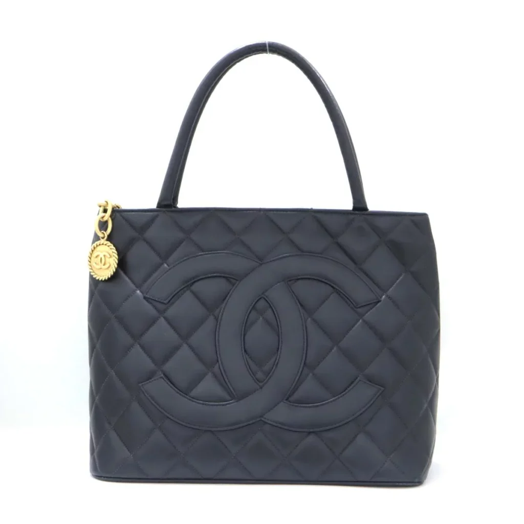 バッグCHANEL シャネル マトラッセ キャビアスキン 復刻 CHANEL  