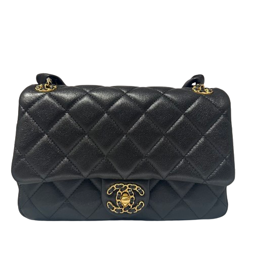 CHANEL シャネル ミニフラップバッグ バッグ ラムスキン ブラックの  