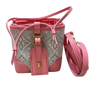 LOUIS VUITTON ルイ・ヴィトン ノエバース バッグ M 8112の買取実績
