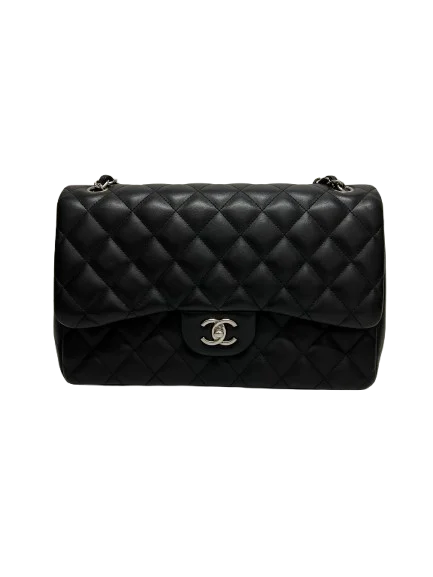 CHANEL シャネル デカマトラッセ バッグ A58600ブラックの買取実績