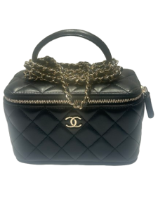 CHANEL シャネル マトラッセバニティ　チェーンショルダー バッグ ラムスキン ブラックの買取実績