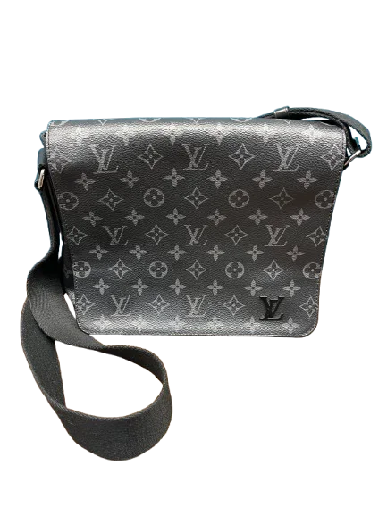 LOUIS VUITTON ルイ・ヴィトン ディストリクトPM バッグ モノグラム・エクリプス M45272ブラックの買取実績