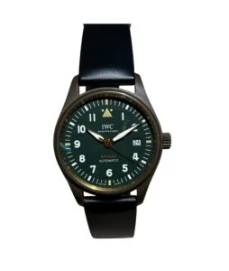 IWC インターナショナル ウォッチ カンパニー パイロット 時計 レザー IW326802グリーンの買取実績