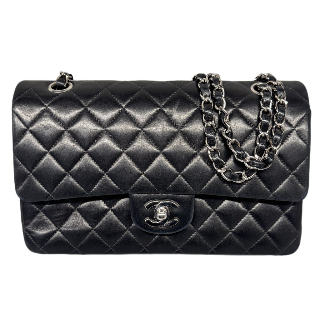 CHANEL シャネル クラシックフラップバッグ バッグ ラムスキン A01113ブラックの買取実績