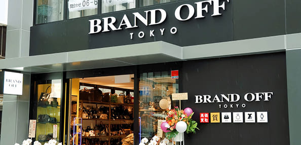 大阪梅田店の店舗写真